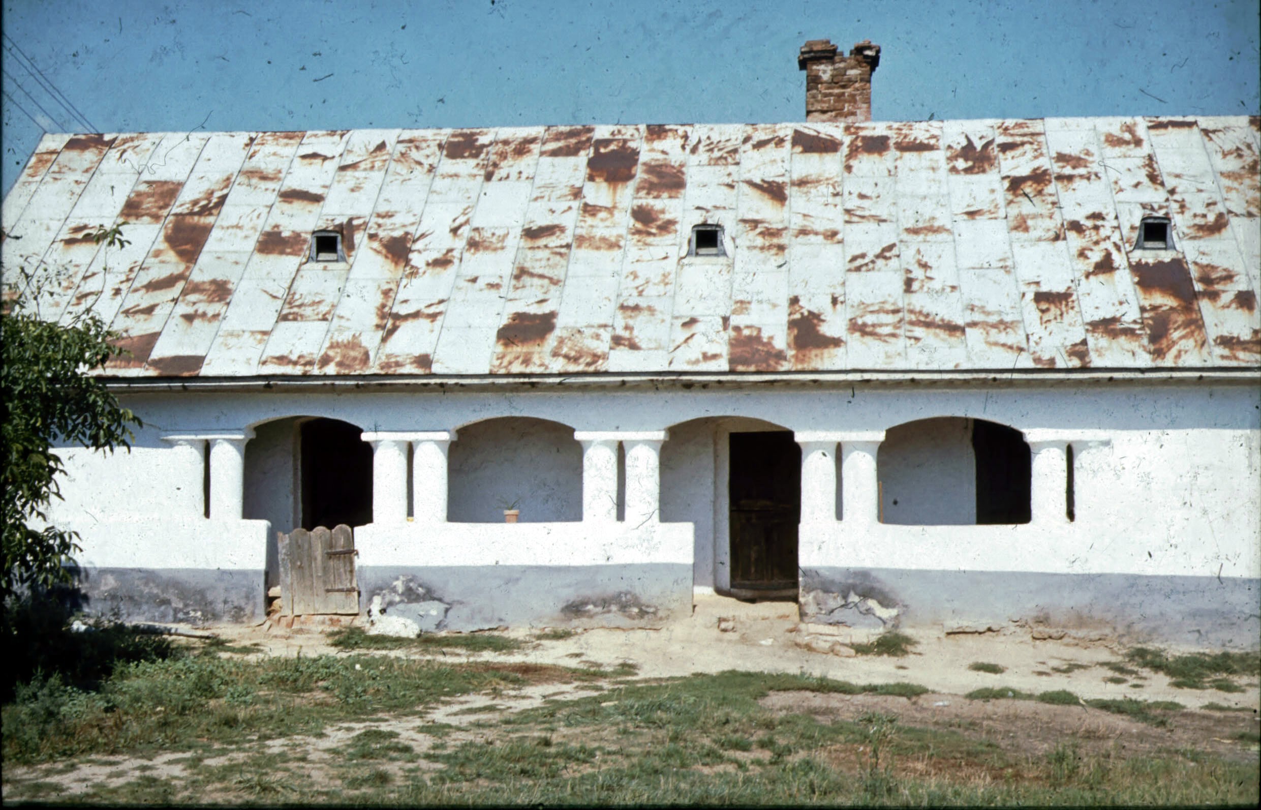 Látrányi lakóház kettőzött ikeroszlopos tornáca (Rippl-Rónai Múzeum CC BY-NC-ND)