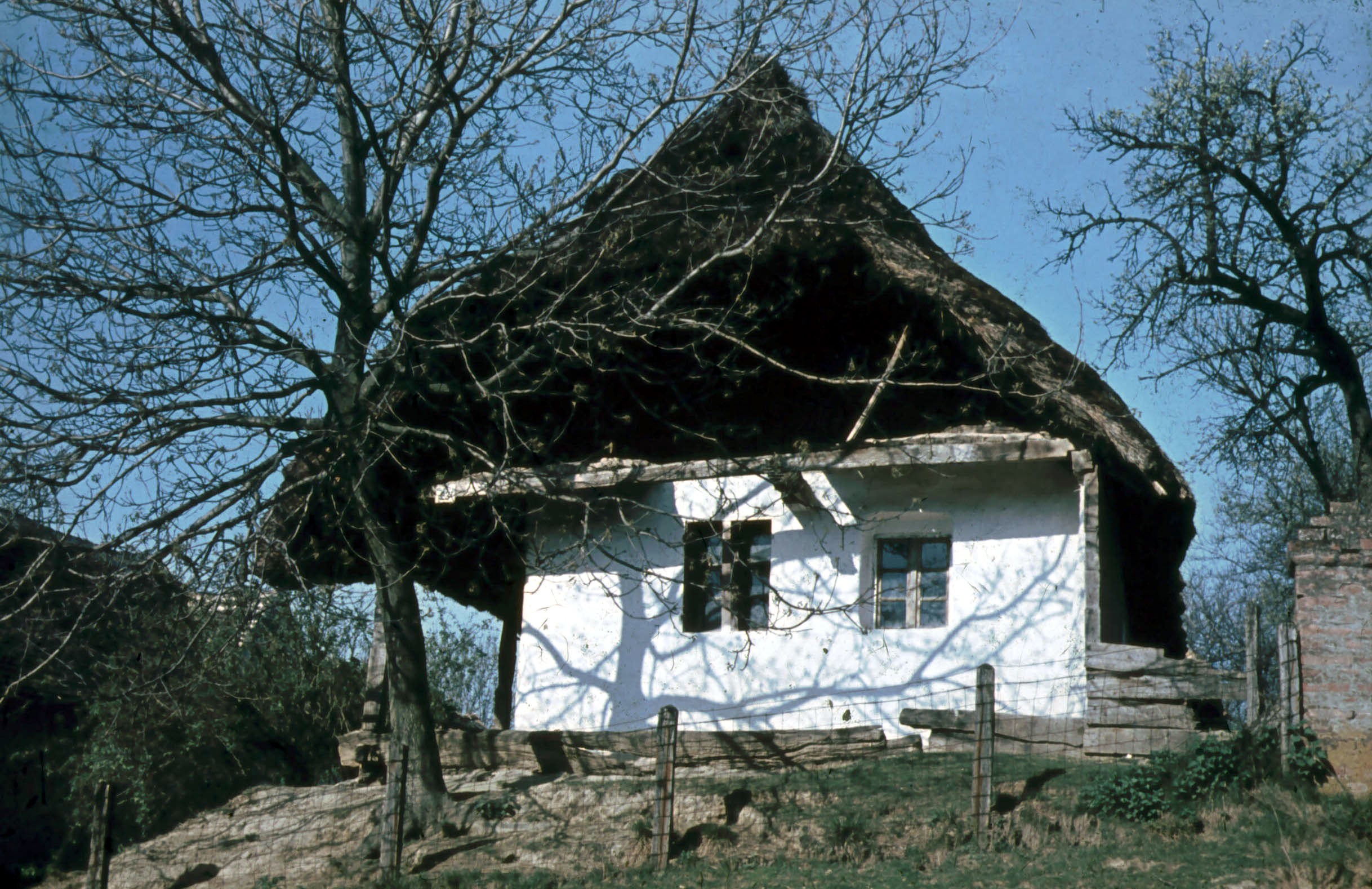 Szennai talpas lakóház (Rippl-Rónai Múzeum CC BY-NC-ND)