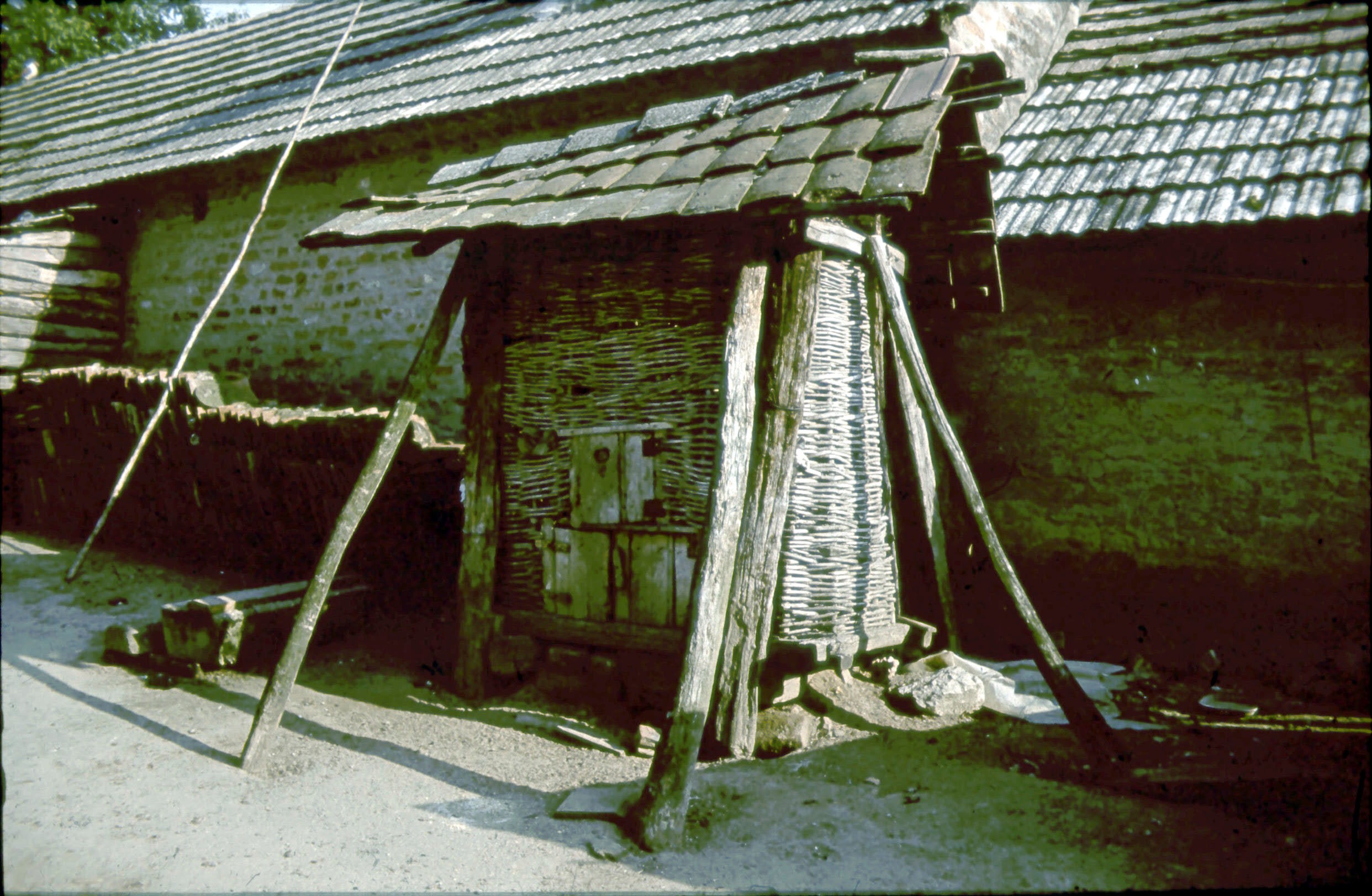 Vesszőből készült tyúkól Vízváron (Rippl-Rónai Múzeum CC BY-NC-ND)