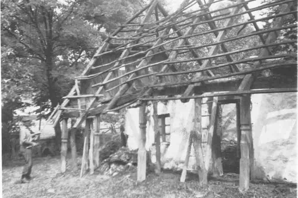 A tetőzet bontása (Rippl-Rónai Múzeum CC BY-NC-ND)