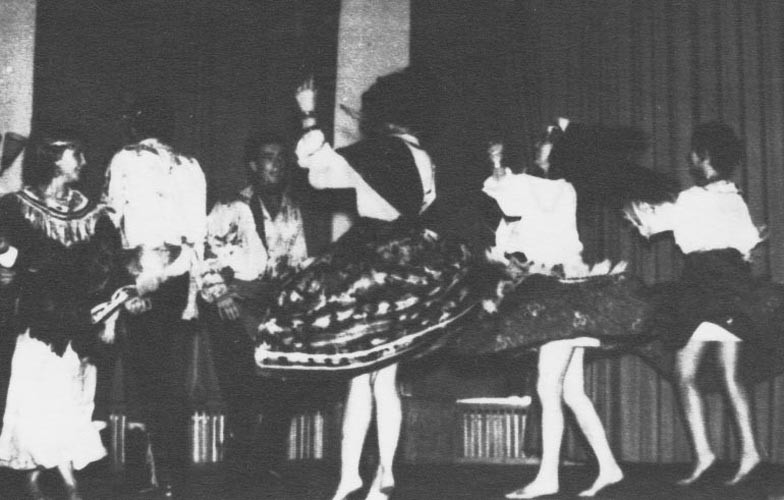 Cigánytánc. Siófoki ÁFÉSZ táncegyüttes. Együd Árpád hagyaték (Rippl-Rónai Múzeum CC BY-NC-ND)