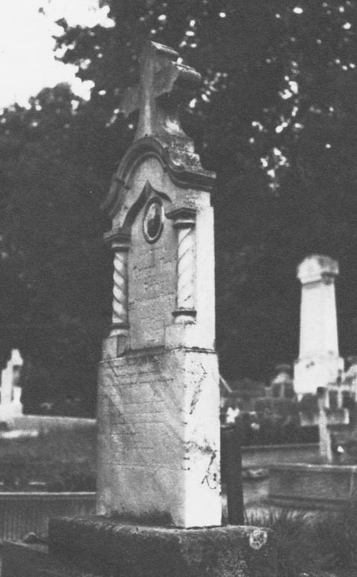 Egy földmérő síremléke, csurgói városi temető (Rippl-Rónai Múzeum CC BY-NC-ND)