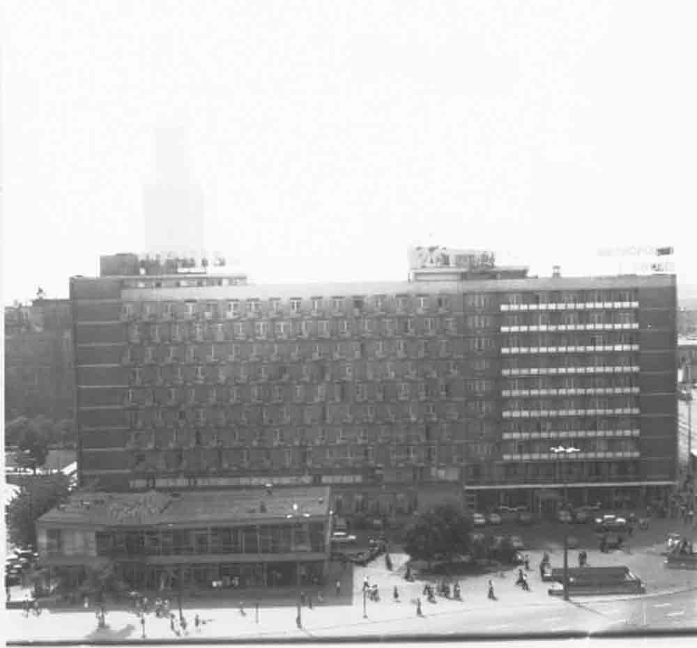 Látkép a Fórum Szálló 14. emeletéről (Rippl-Rónai Múzeum CC BY-NC-ND)