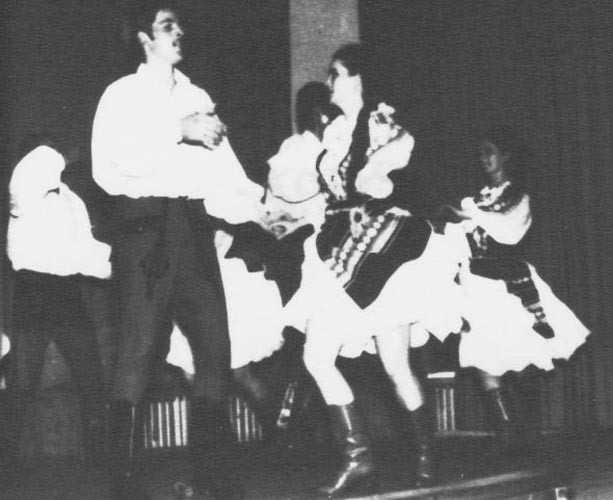 Páros tánc. Siófoki ÁFÉSZ táncegyüttes. Együd Árpád hagyaték (Rippl-Rónai Múzeum CC BY-NC-ND)