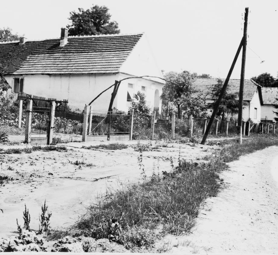 Utcarészlet özvegy Virányi Jánosné lakóházával (Rippl-Rónai Múzeum CC BY-NC-ND)