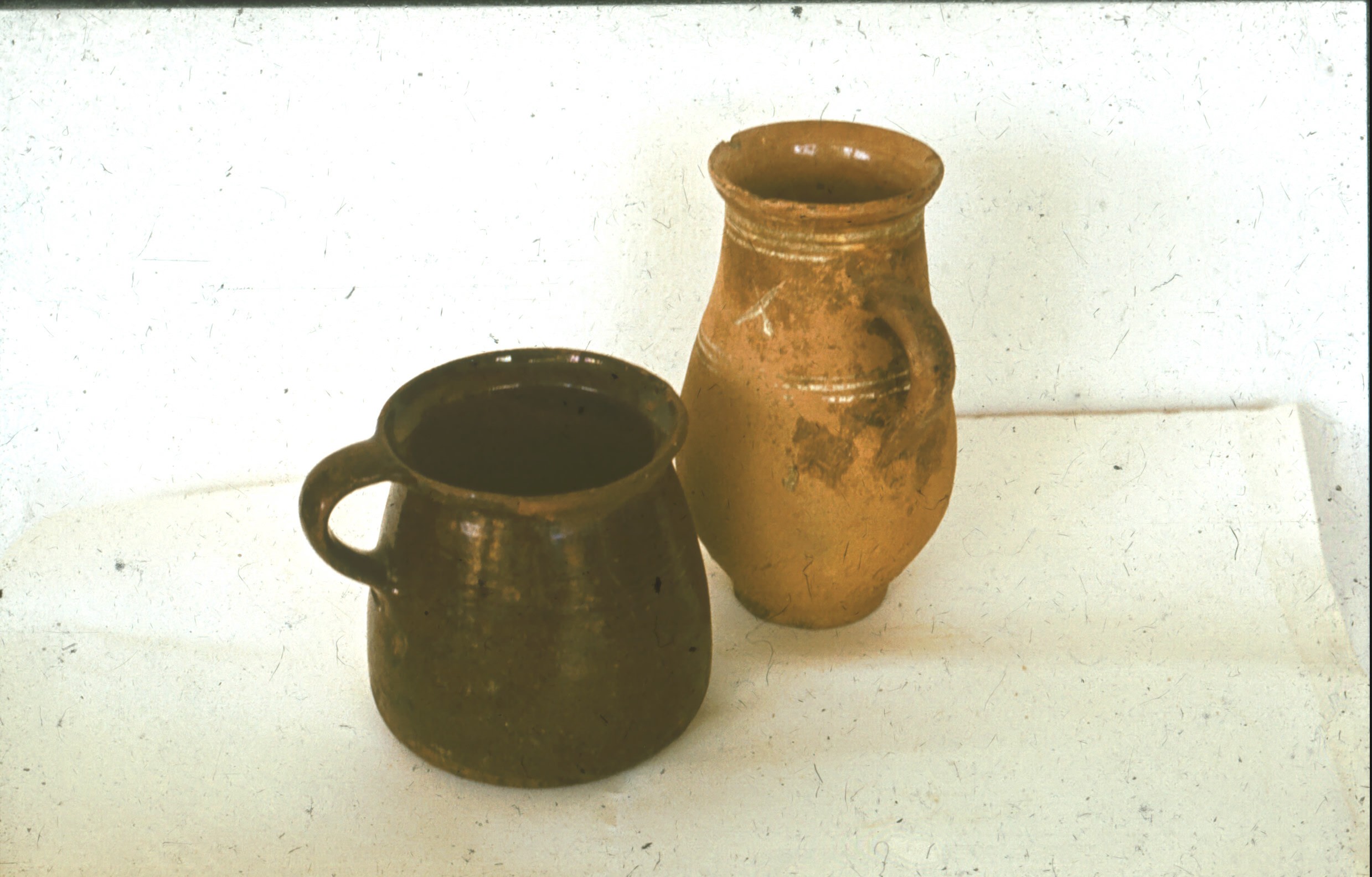 Zsírtartó bögre és tejesköcsög (Rippl-Rónai Múzeum CC BY-NC-ND)