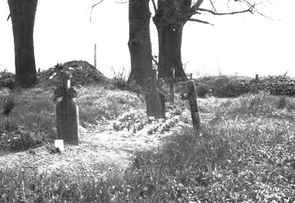 Fejfák, temetőrészlet (Rippl-Rónai Múzeum CC BY-NC-ND)