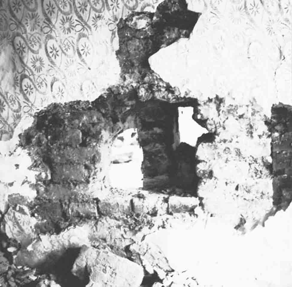 Lakóház hátsó szobájának bontása (Rippl-Rónai Múzeum CC BY-NC-ND)
