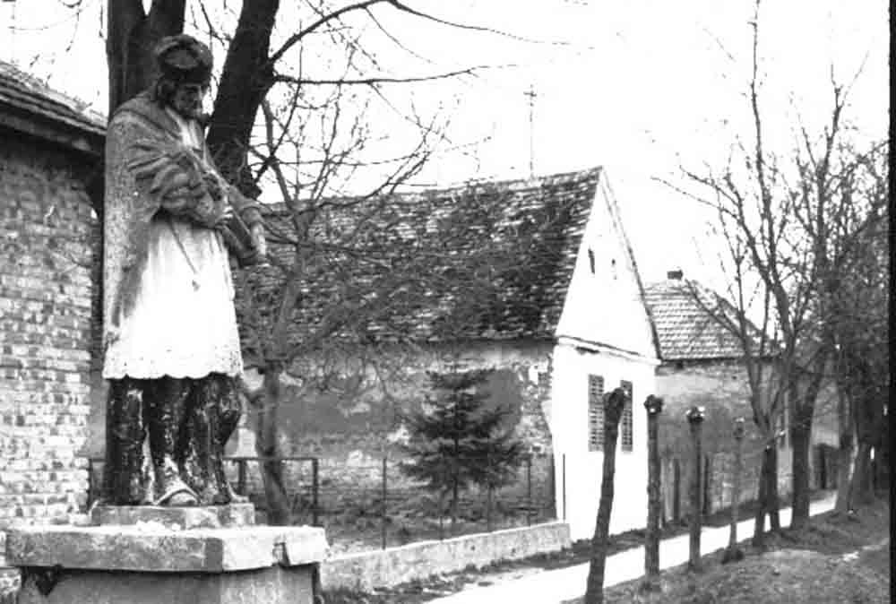 Nepomuki Szent János szobor Zrínyi utca 23. előtt (Rippl-Rónai Múzeum CC BY-NC-ND)