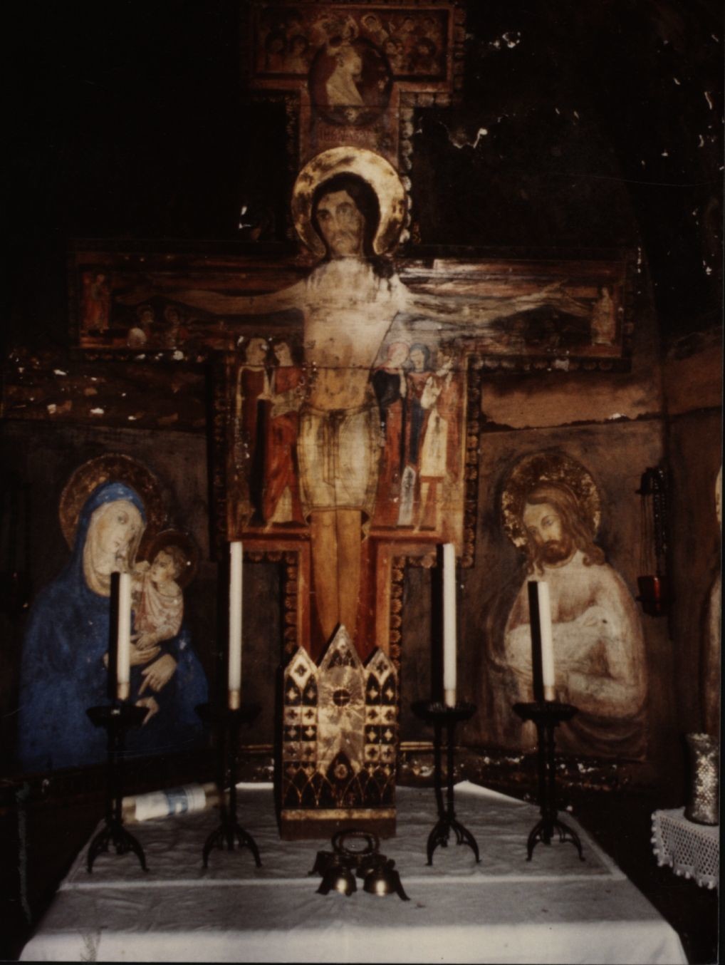 A Porziunkola kápolna belső felvétele (Rippl-Rónai Múzeum CC BY-NC-SA)