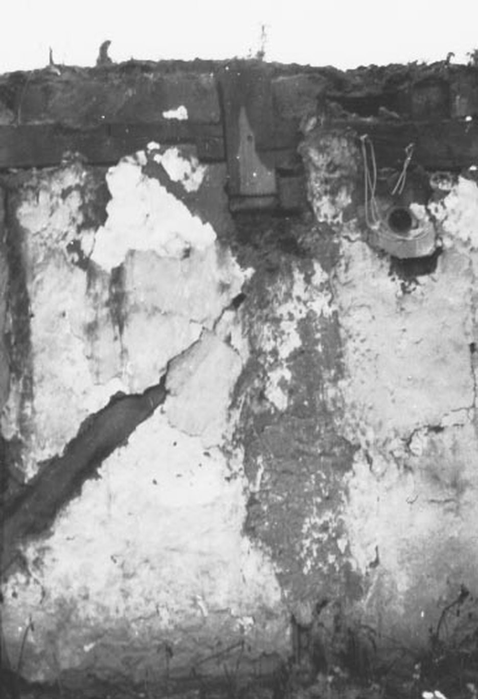Befalazott, faragott oszlop (Rippl-Rónai Múzeum CC BY-NC-ND)
