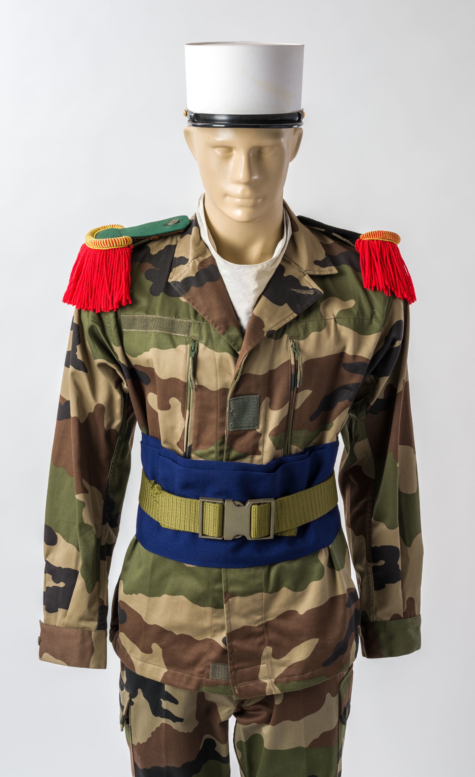 Francia idegenlégiós hadigyakorló öltözet (Nagyatádi Kulturális és Sport Központ - Városi Múzeum CC BY-NC-SA)