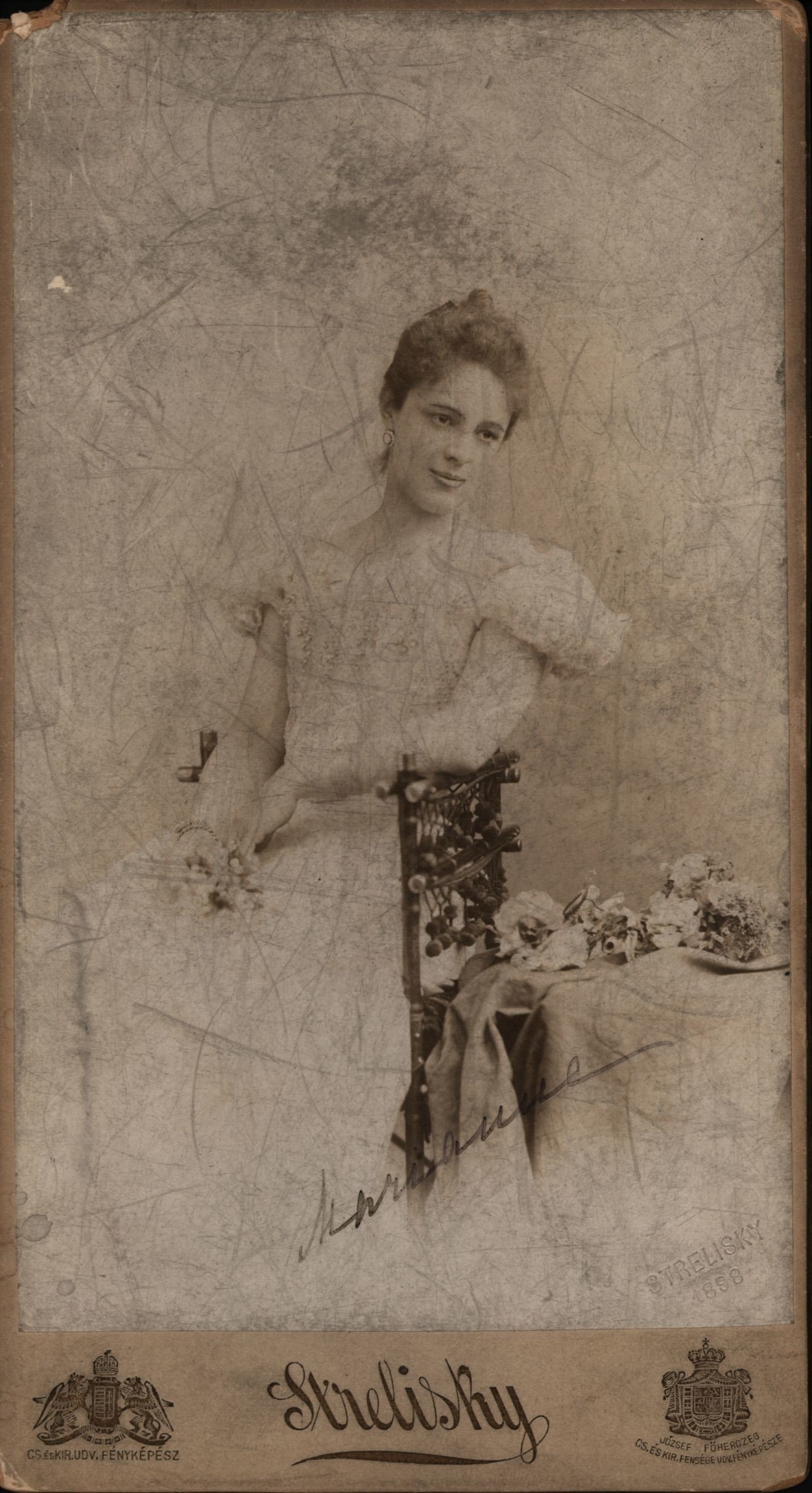 Goszthony Mihályné fiatalasszony arcképe (Rippl-Rónai Múzeum CC BY-NC-SA)