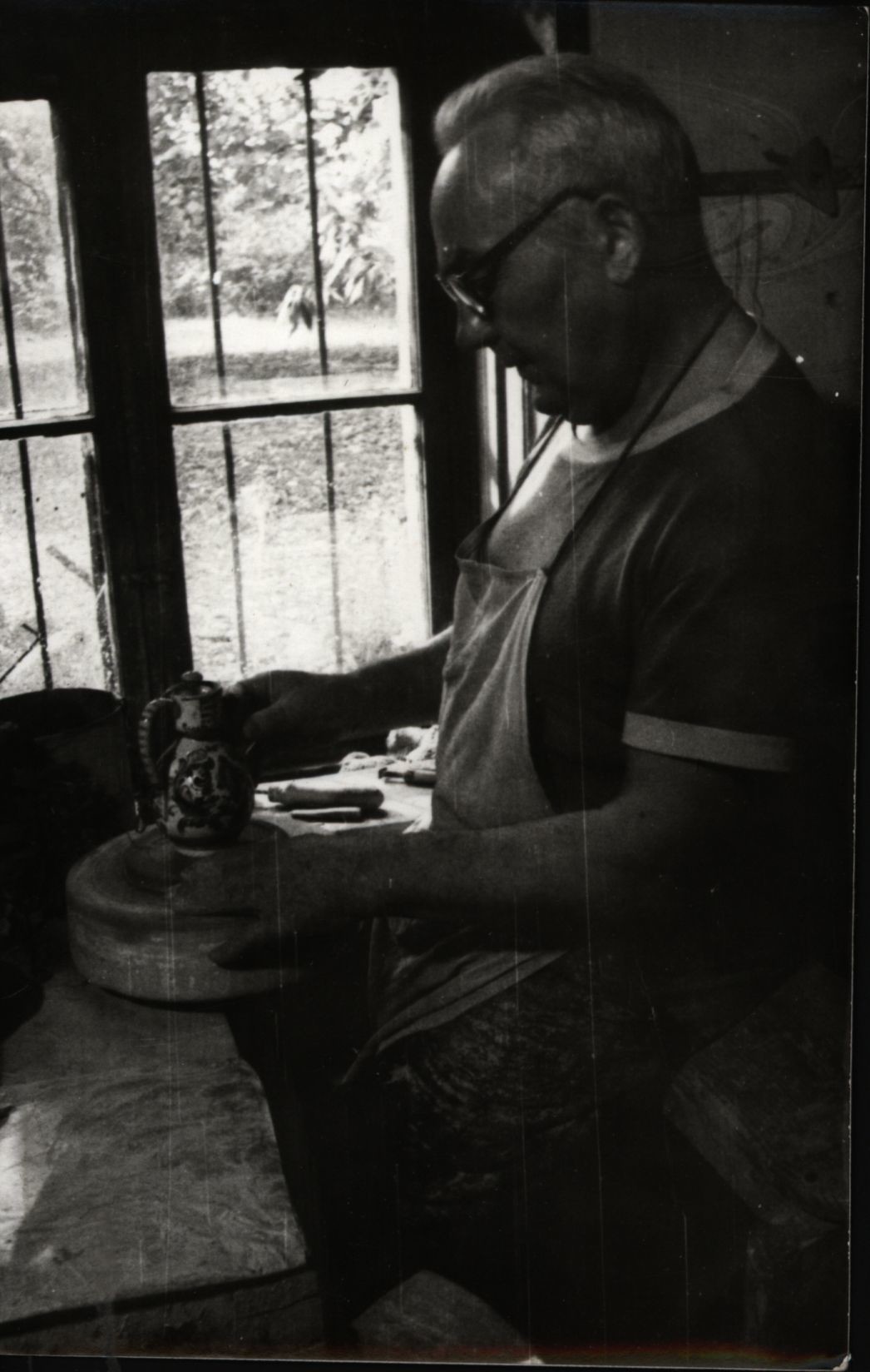 Kurutácz Mátsás munka közben (Rippl-Rónai Múzeum CC BY-NC-SA)