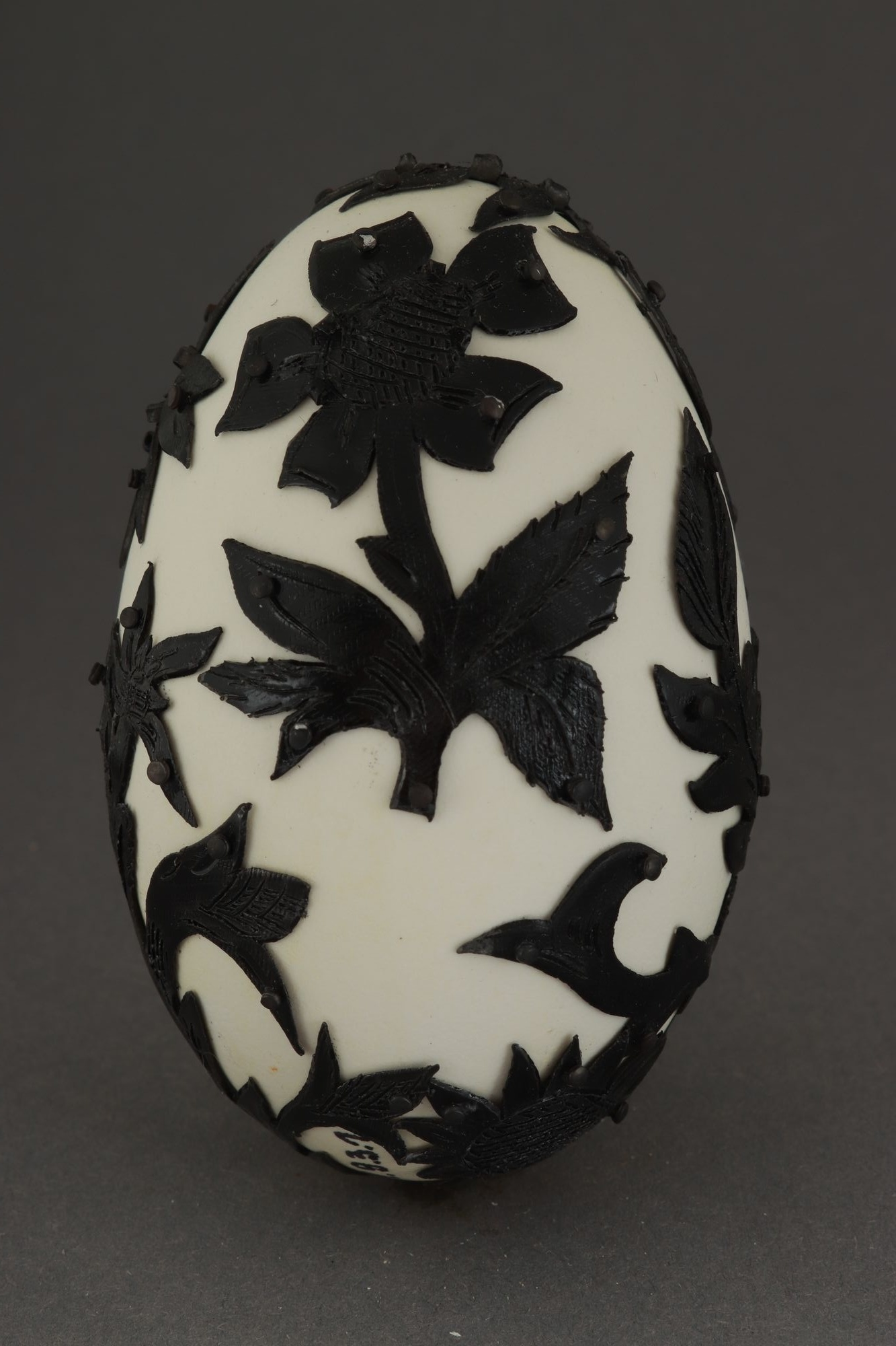 Patkolt tojás"televirágos" (Rippl-Rónai Múzeum CC BY-NC-SA)