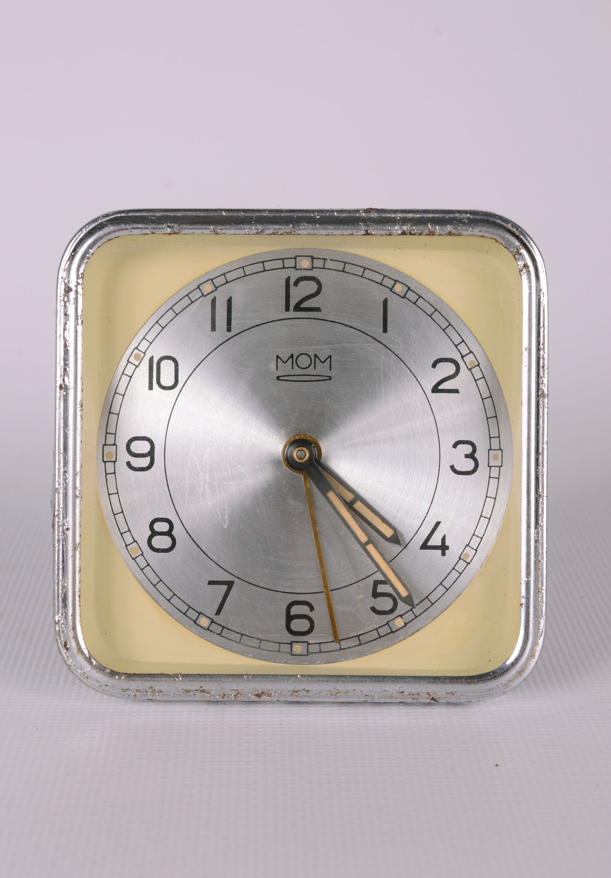 Óra,asztali óra (Rippl-Rónai Múzeum CC BY-NC-SA)