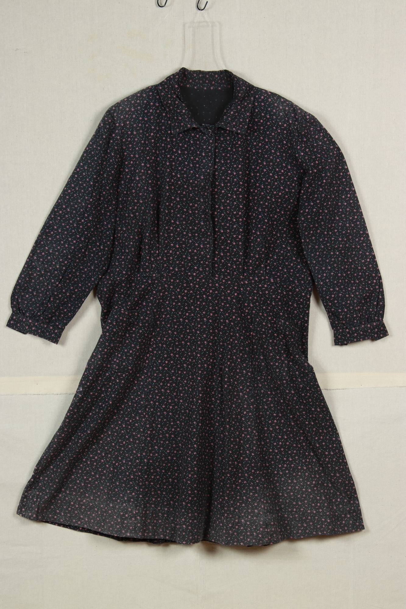 Női egészruha (Rippl-Rónai Múzeum CC BY-NC-SA)