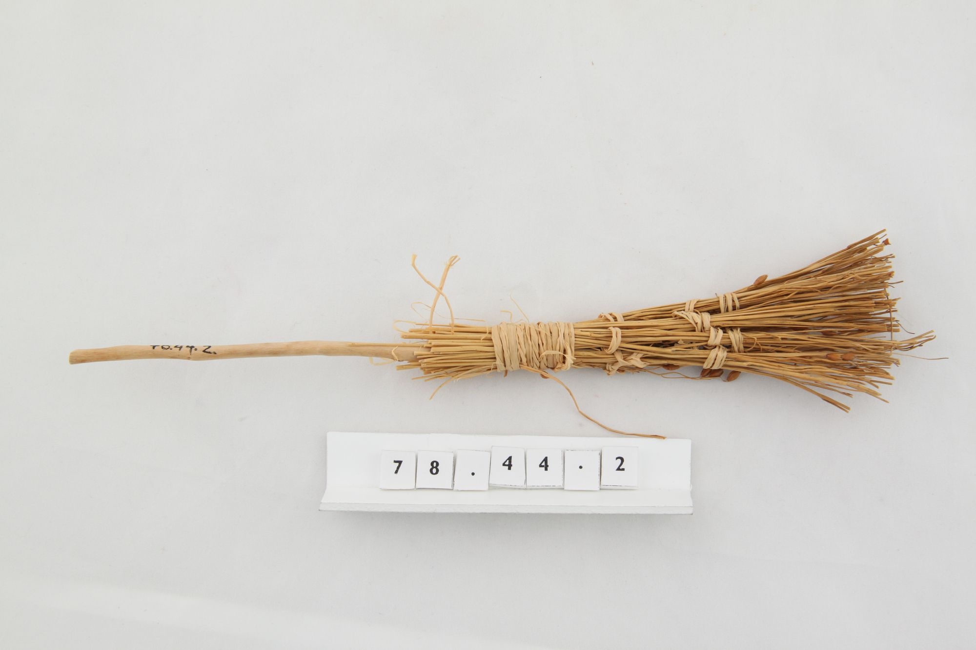 Seprű (Rippl-Rónai Múzeum CC BY-NC-SA)