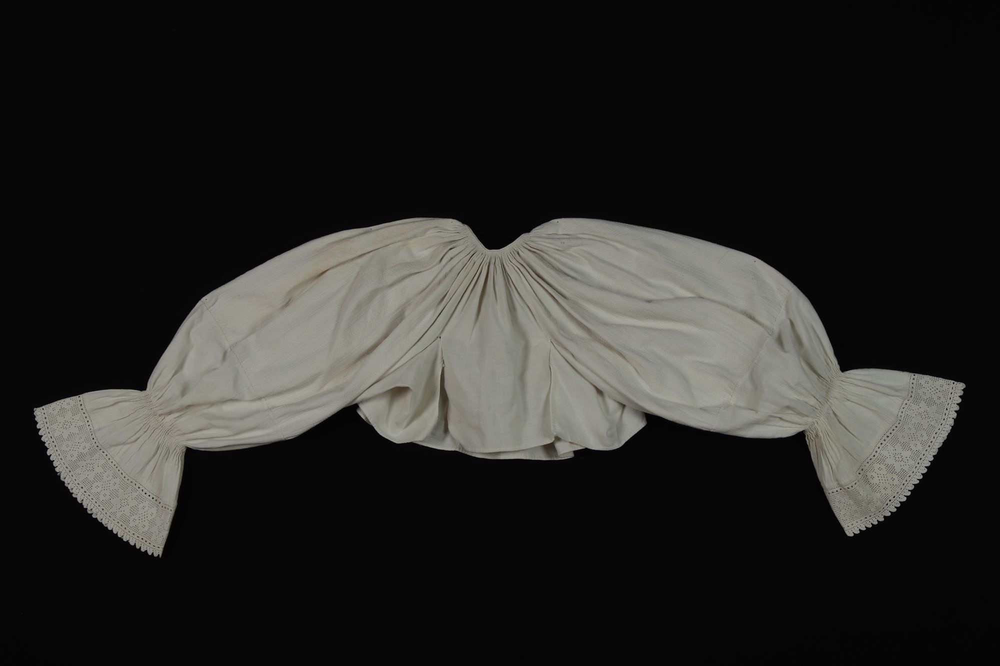 Női ing "rukávé" (Rippl-Rónai Múzeum CC BY-NC-SA)