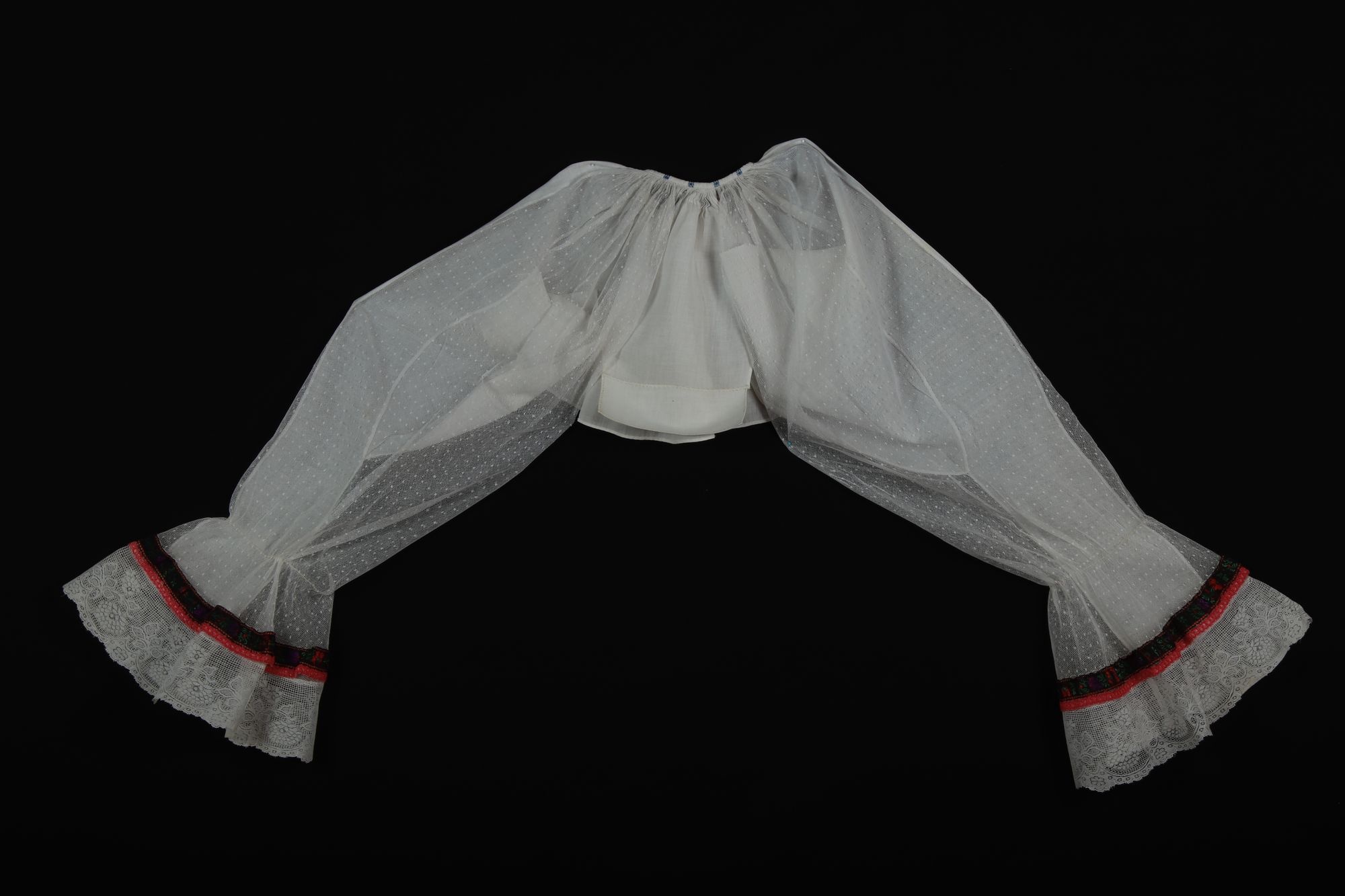 Női ing "rukave" (Rippl-Rónai Múzeum CC BY-NC-SA)