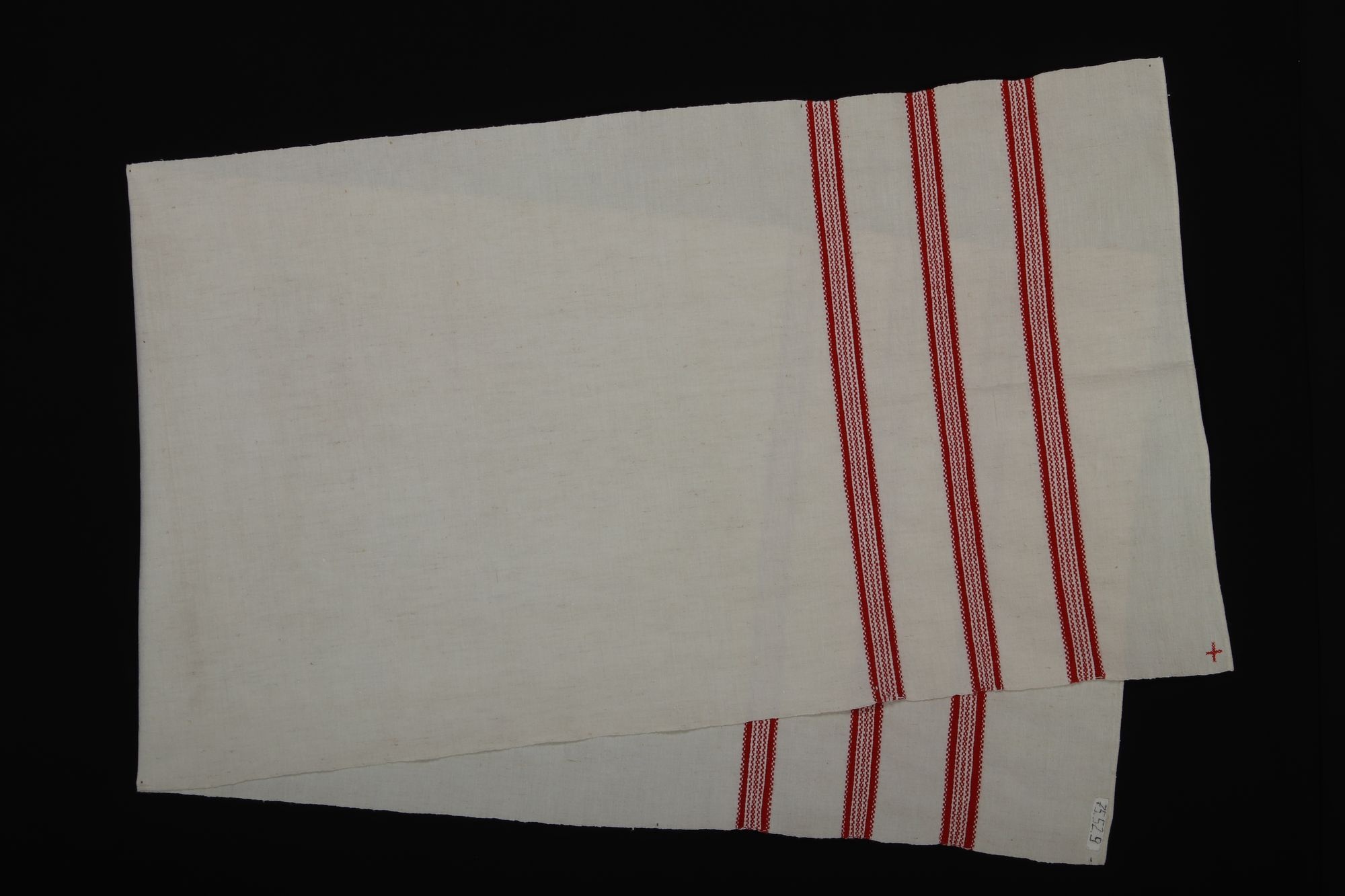Törölköző "Díszkendő" (Rippl-Rónai Múzeum CC BY-NC-SA)