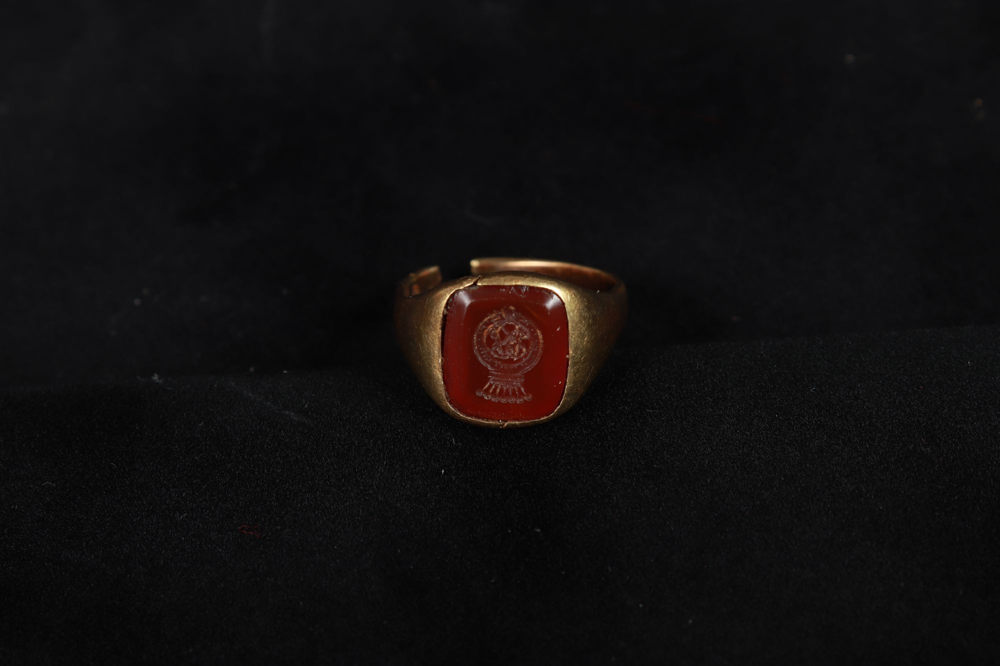 Aranygyűrű (Rippl-Rónai Múzeum CC BY-NC-SA)
