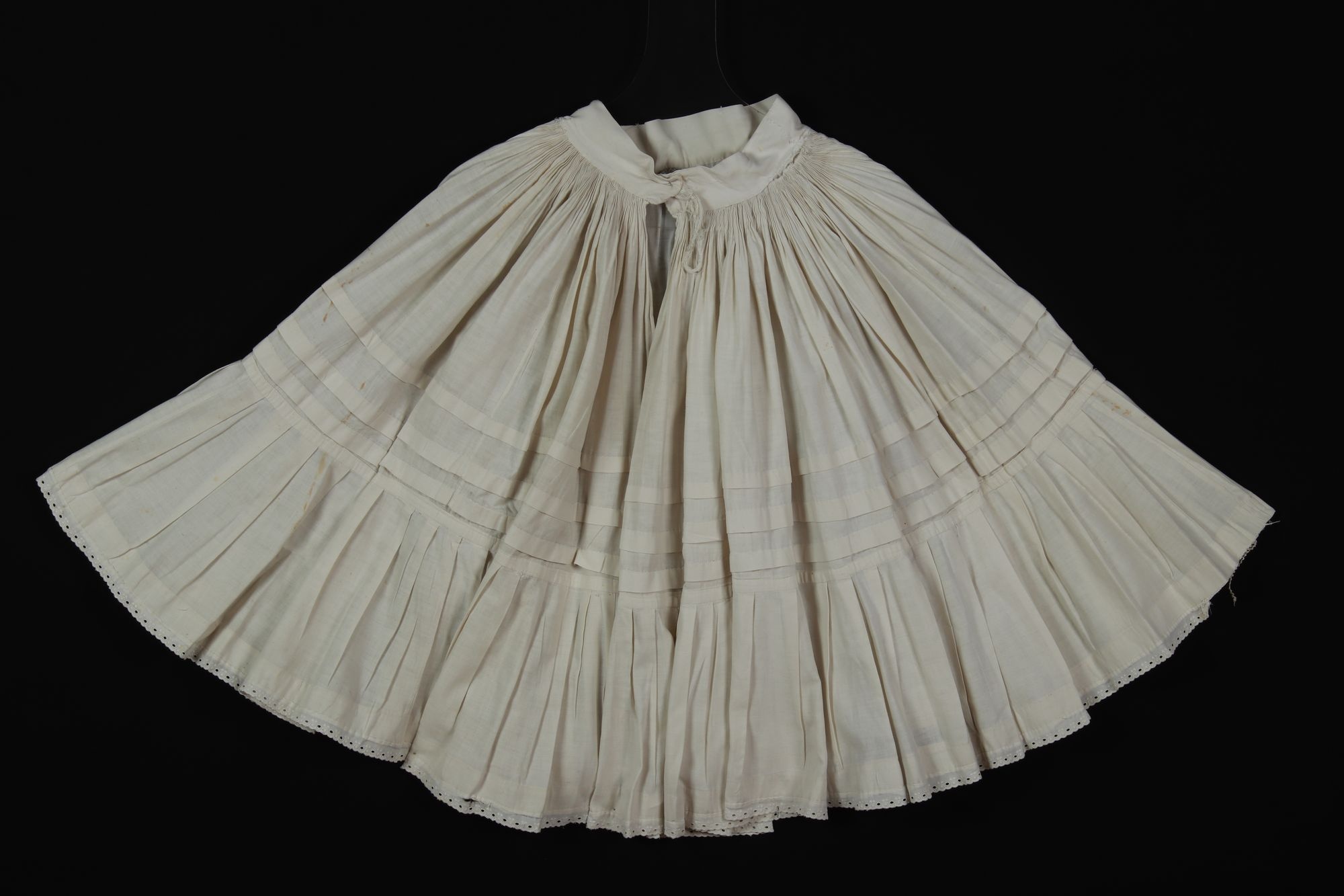 "Péntő" alsószoknya 12 éves lánynak (Rippl-Rónai Múzeum CC BY-NC-SA)