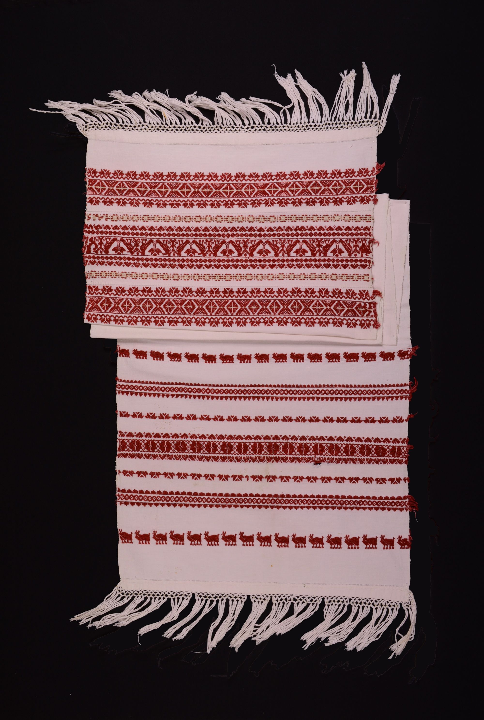 "Díszkendő" dísztörölköző (Rippl-Rónai Múzeum CC BY-NC-SA)