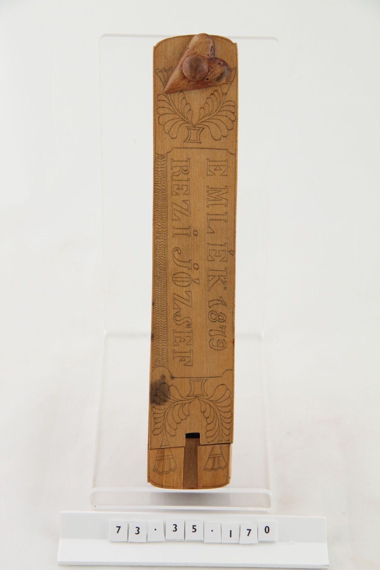 Tolltartó, eredetileg borotvatartó (Rippl-Rónai Múzeum CC BY-NC-SA)