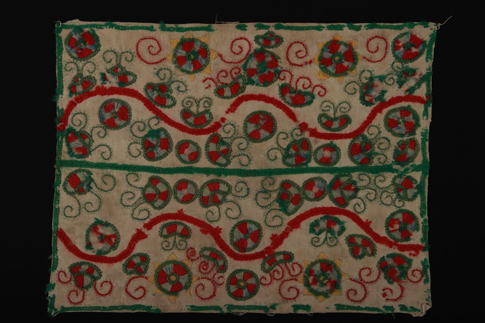 Hímzett párna (Rippl-Rónai Múzeum CC BY-NC-SA)