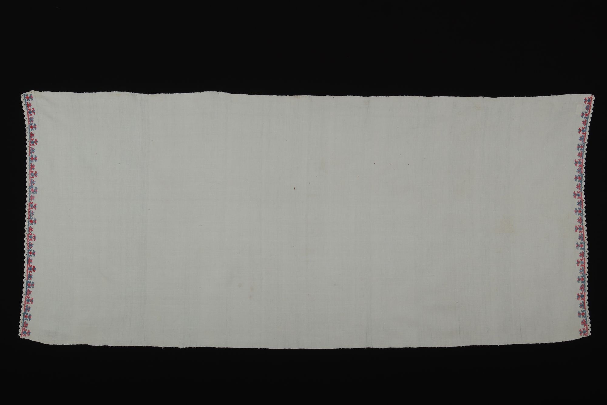 "Kontykendő" vászonkendő (Rippl-Rónai Múzeum CC BY-NC-SA)