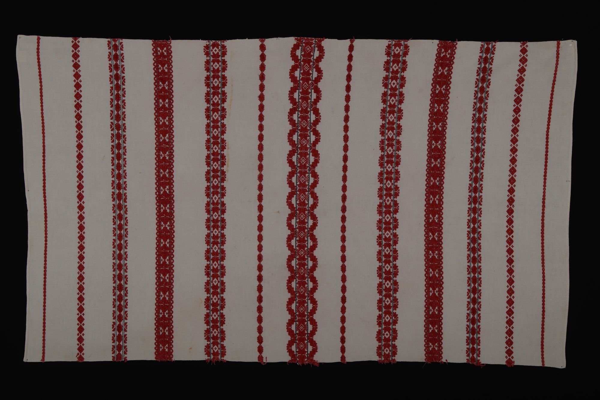"Vékakendő" paszitos ruha (Rippl-Rónai Múzeum CC BY-NC-SA)