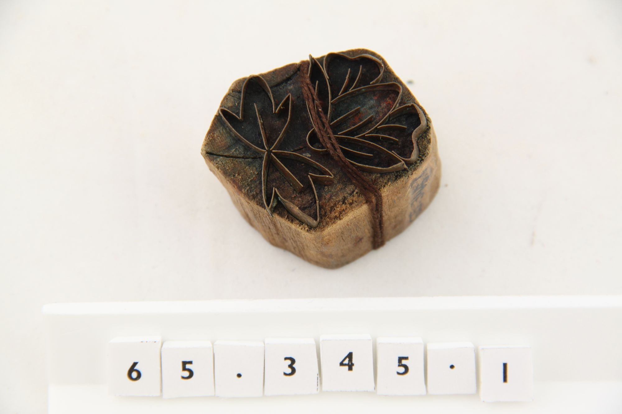 gyertyamintázó (Rippl-Rónai Múzeum CC BY-NC-SA)