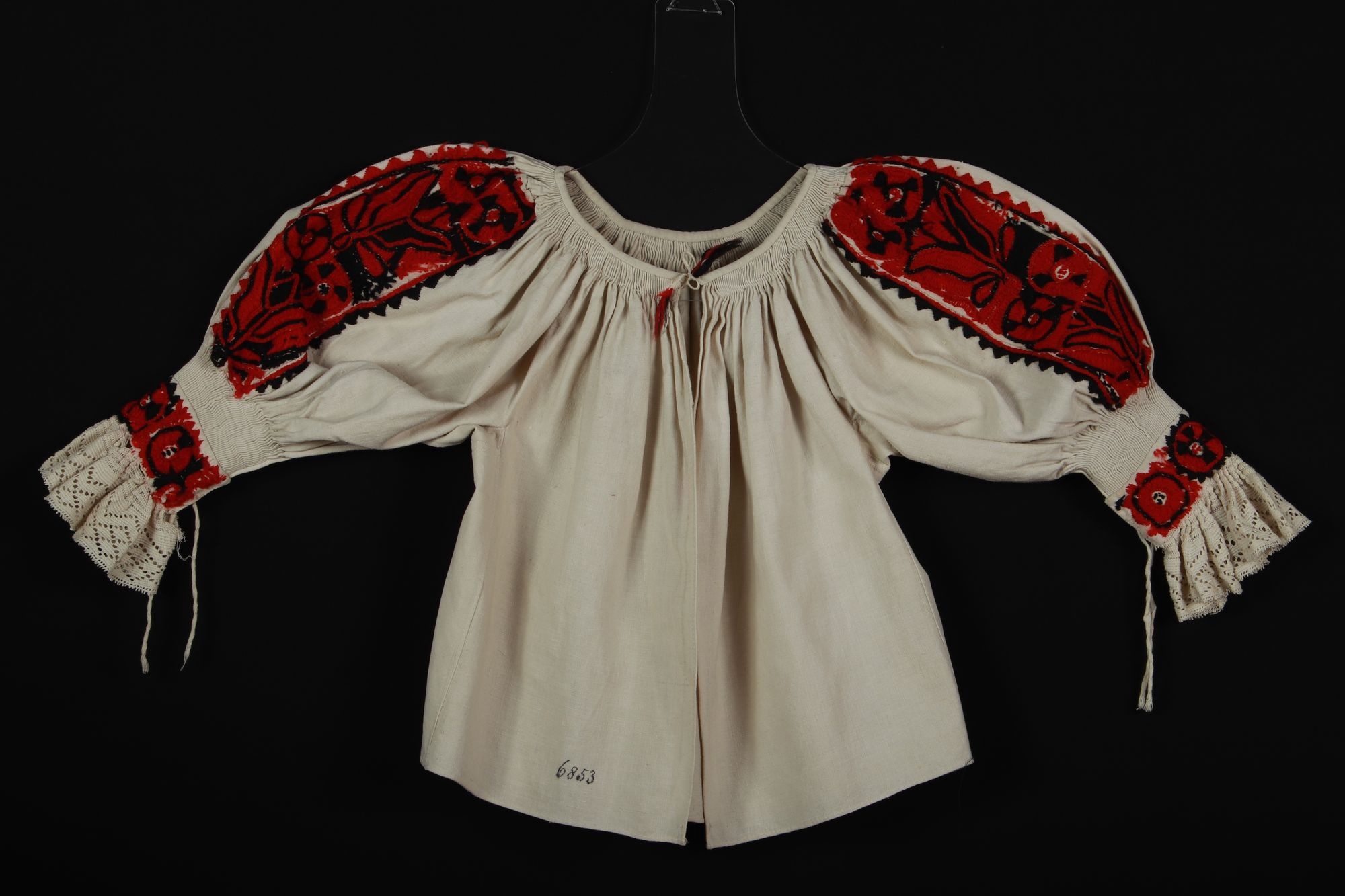 Női ing (Rippl-Rónai Múzeum CC BY-NC-SA)
