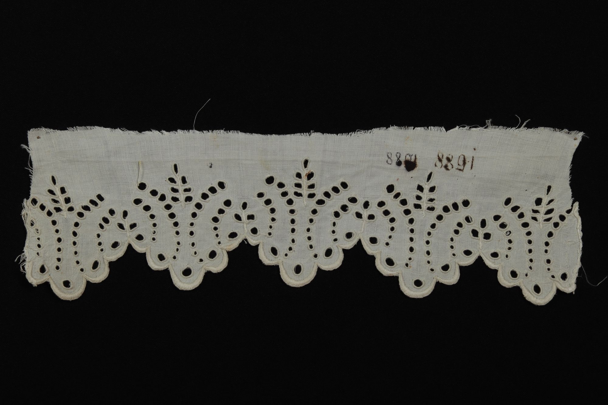 Karádi hímzés (Rippl-Rónai Múzeum CC BY-NC-SA)