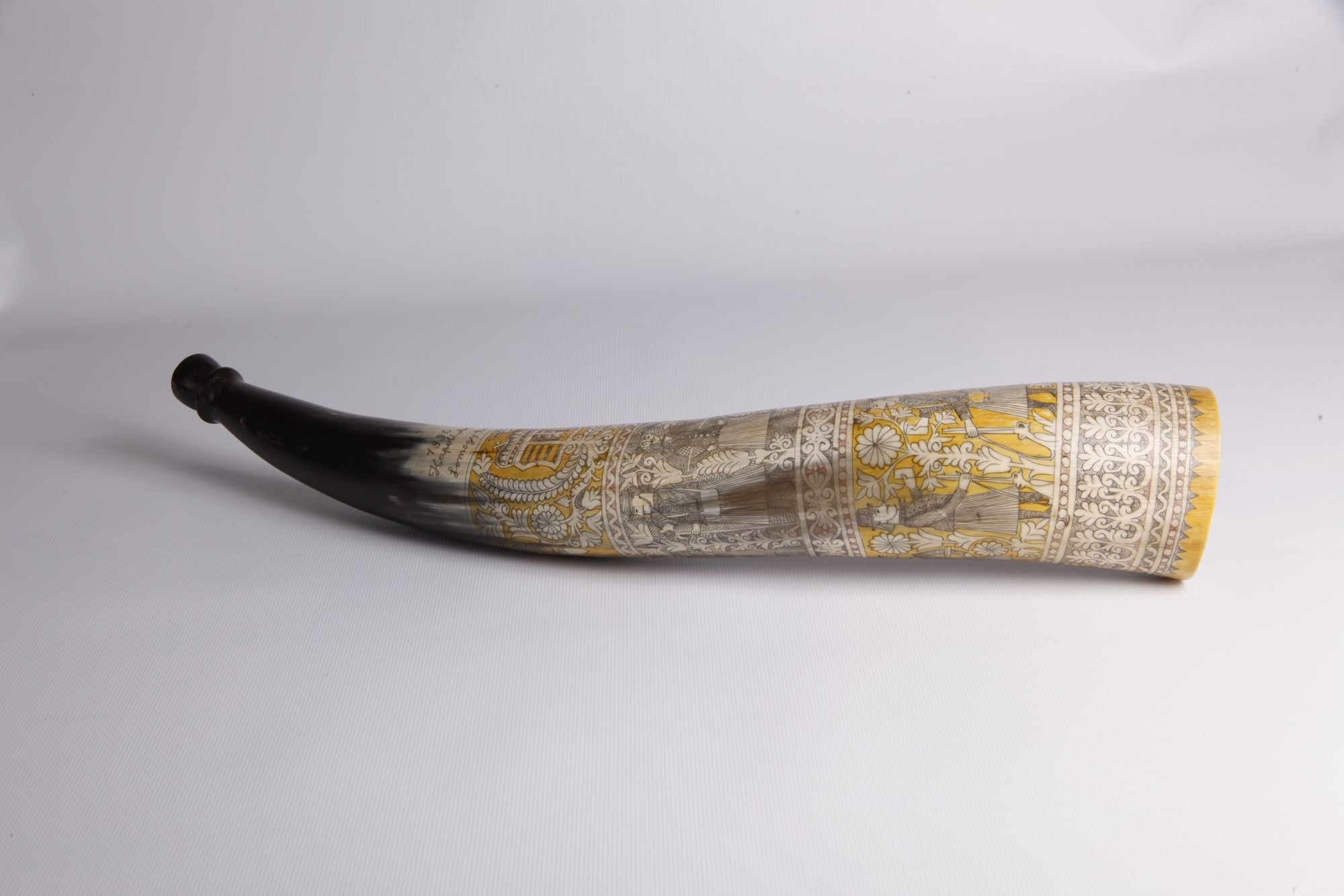 Kürt, marhaszarvból (Rippl-Rónai Múzeum CC BY-NC-SA)