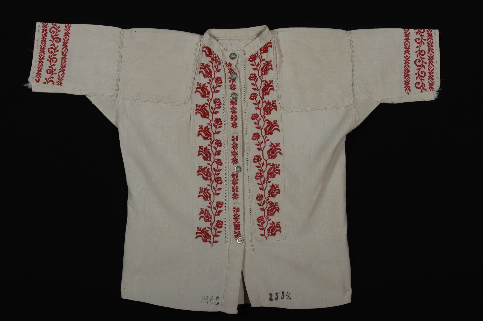 Női ing (Rippl-Rónai Múzeum CC BY-NC-SA)