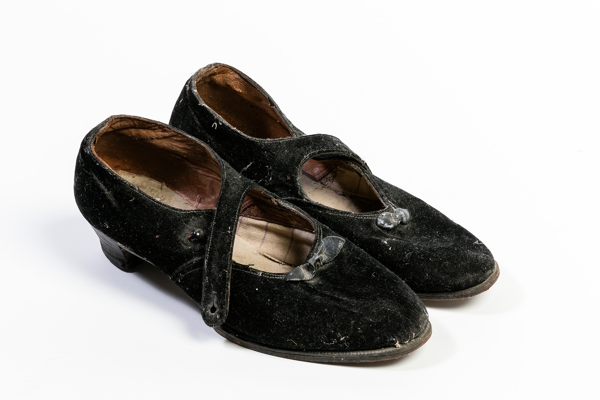 Női cipő (Györkönyi Falumúzeum CC BY-NC-SA)