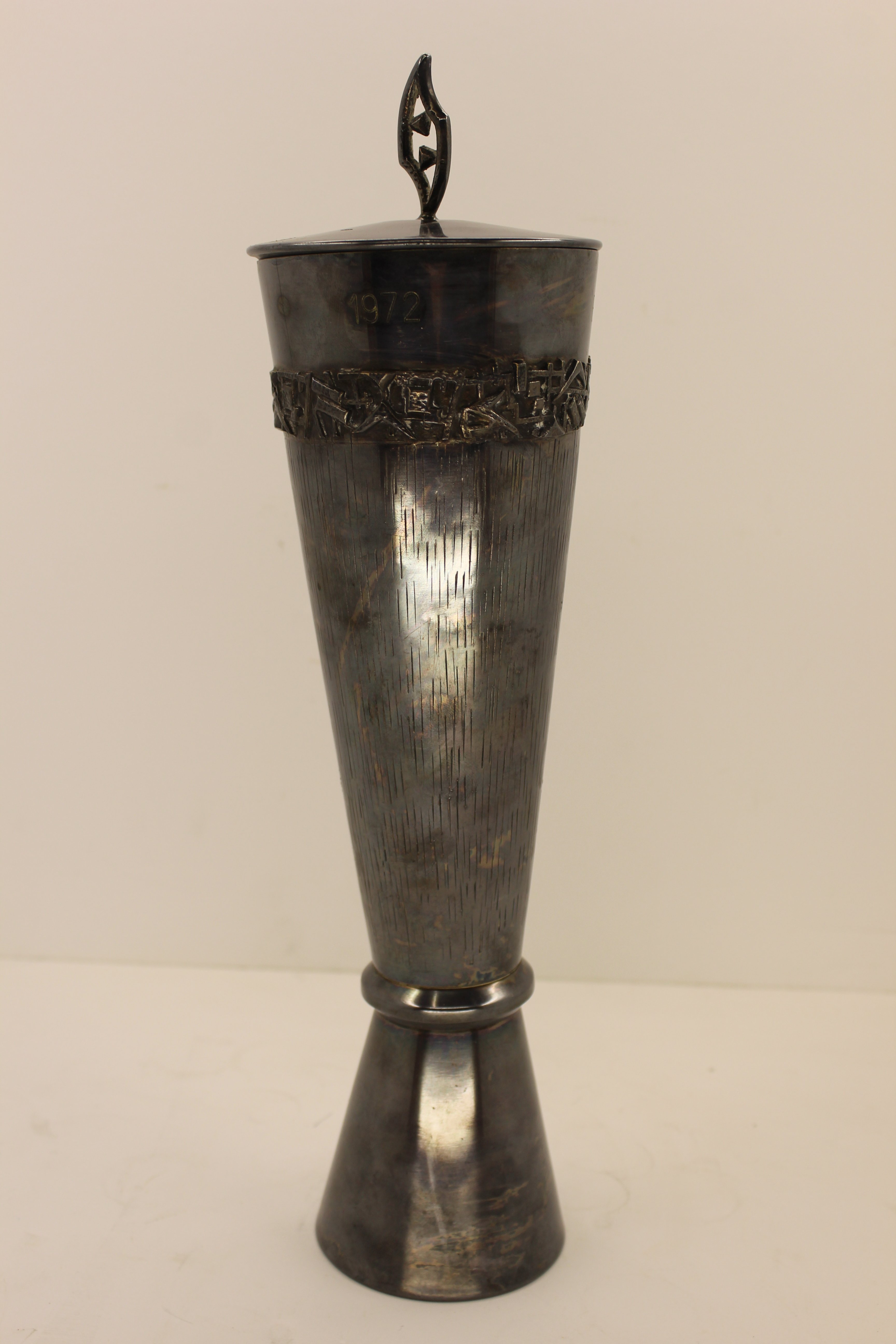 vásárdíj kupa (Paksi Városi Múzeum - Paksi Képtár CC BY-NC-SA)