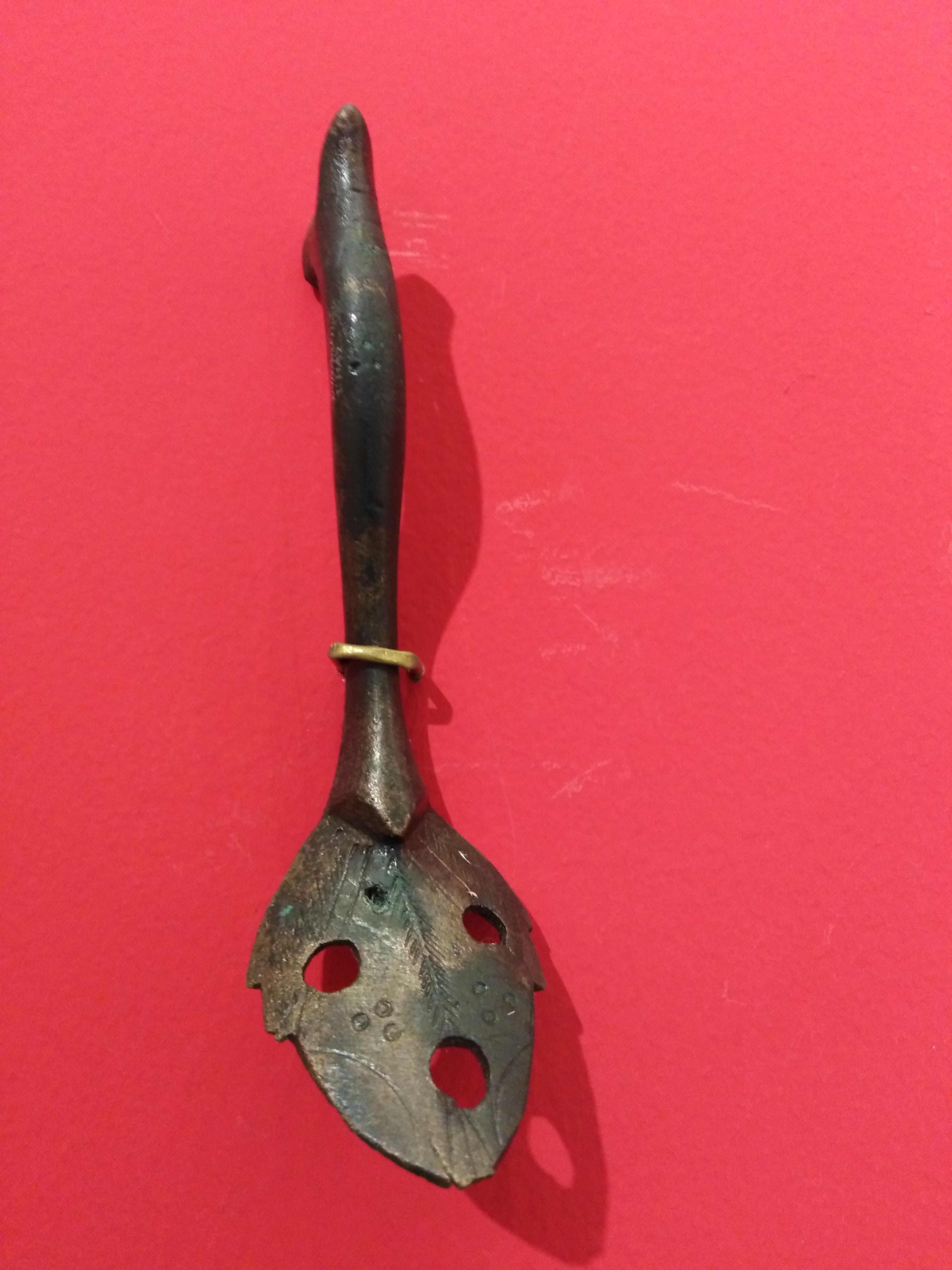 Bronz kancsófül PVM.R.87.2.1 (fotó) (Paksi Városi Múzeum - Paksi Képtár CC BY-NC-SA)