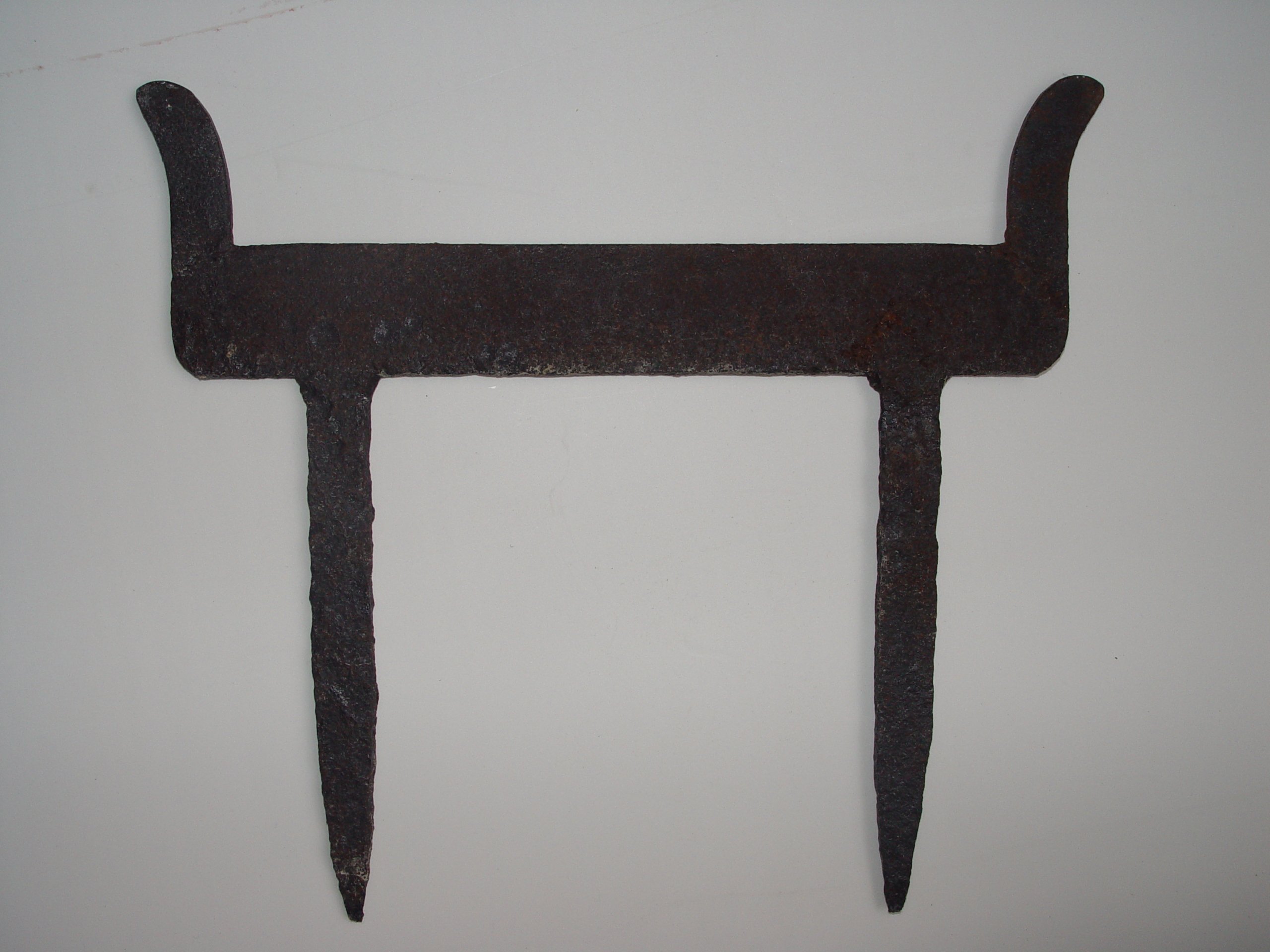 sárkaparó (Paksi Városi Múzeum - Paksi Képtár CC BY-NC-SA)