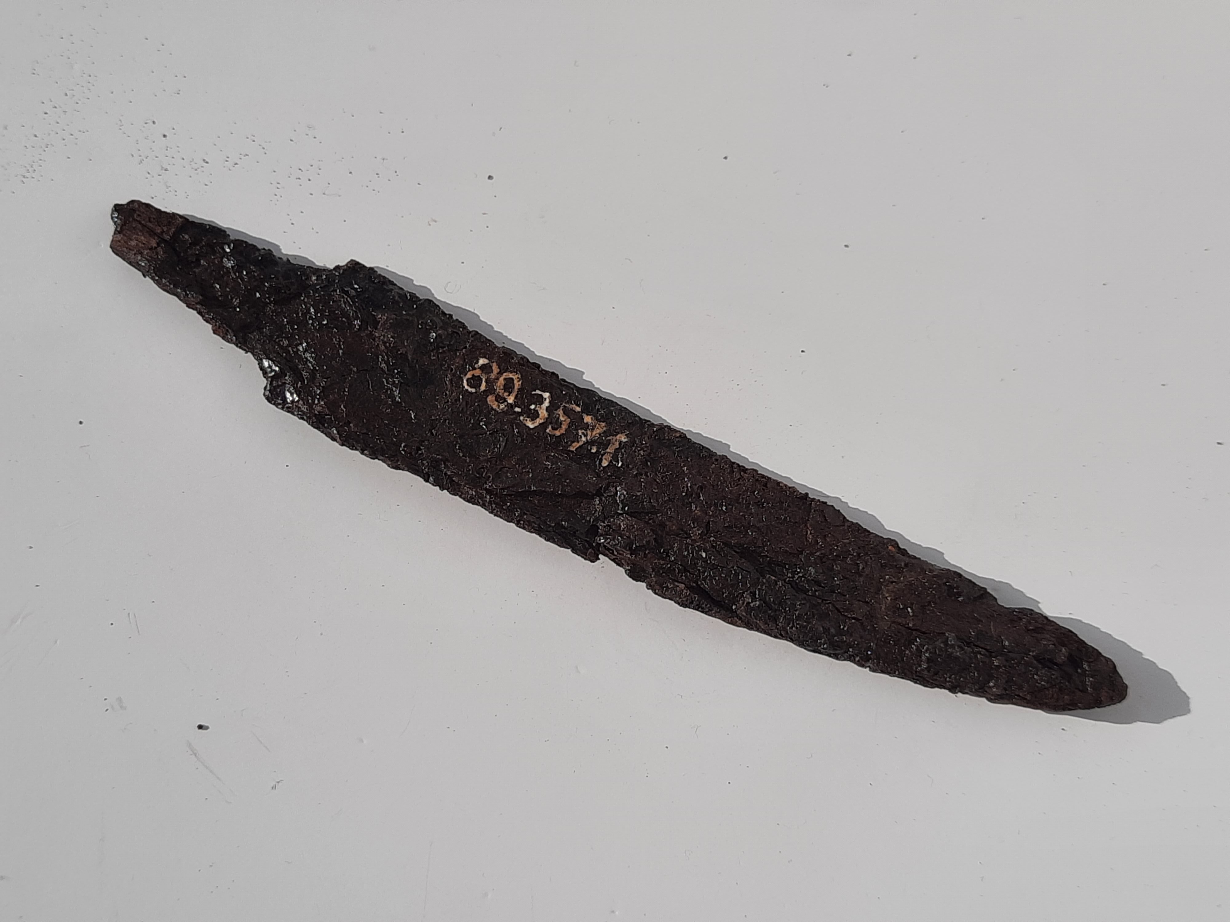 Vas kés (fotó). (Paksi Városi Múzeum - Paksi Képtár CC BY-NC-SA)