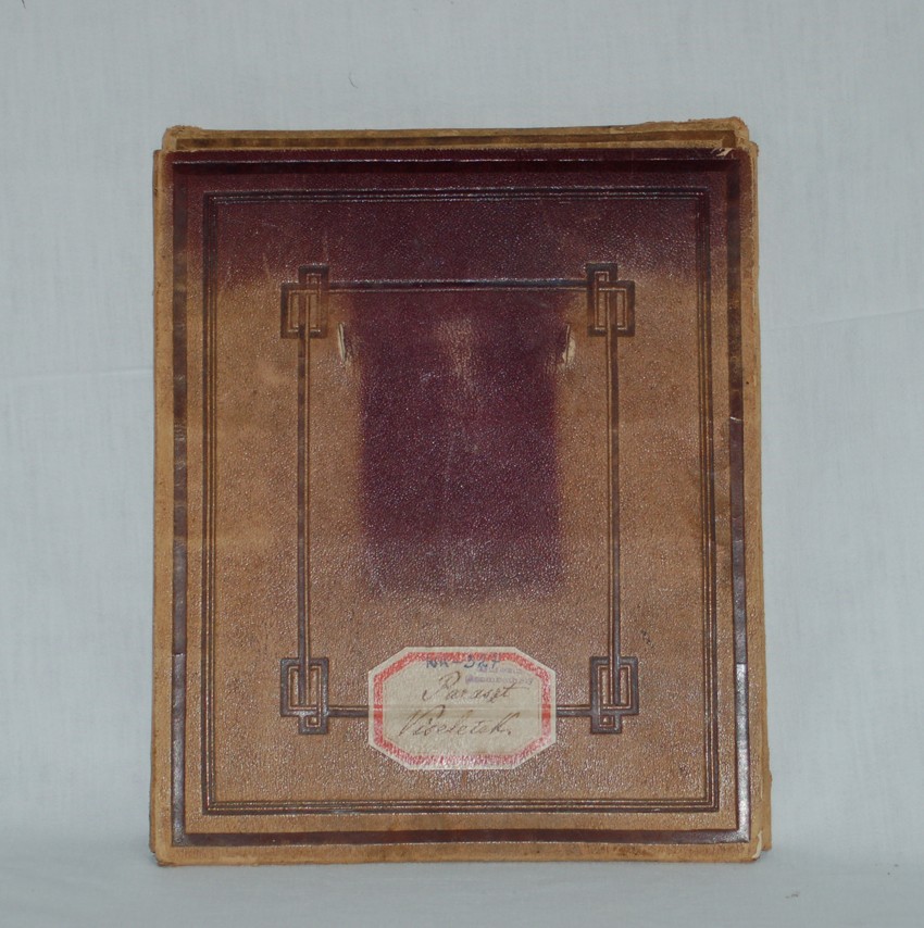 Irattartó bőrmappa (Savaria Megyei Hatókörű Városi Múzeum, Szombathely CC BY-NC-SA)