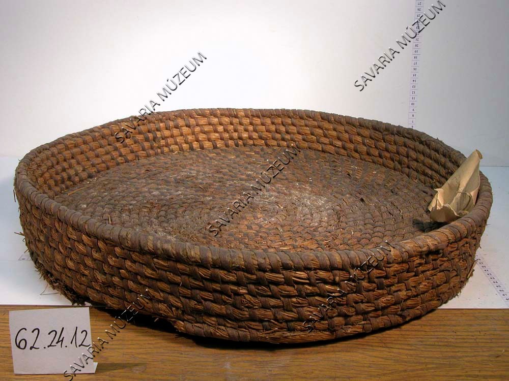 Sütnivaló szárogató (Savaria Megyei Hatókörű Városi Múzeum, Szombathely CC BY-NC-SA)