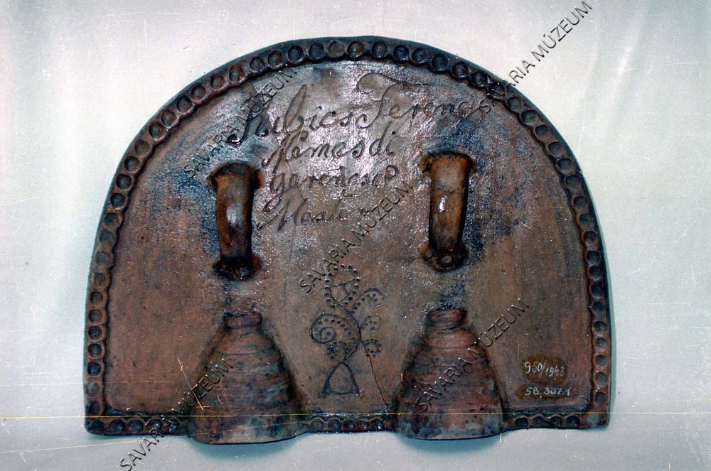 Kemenceszáj fedő (Savaria Megyei Hatókörű Városi Múzeum, Szombathely CC BY-NC-SA)