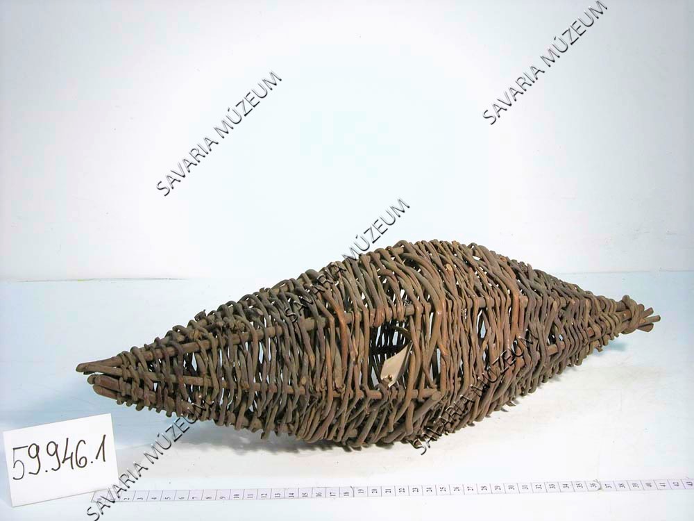 Kosár,-mogyorótartó (Savaria Megyei Hatókörű Városi Múzeum, Szombathely CC BY-NC-SA)