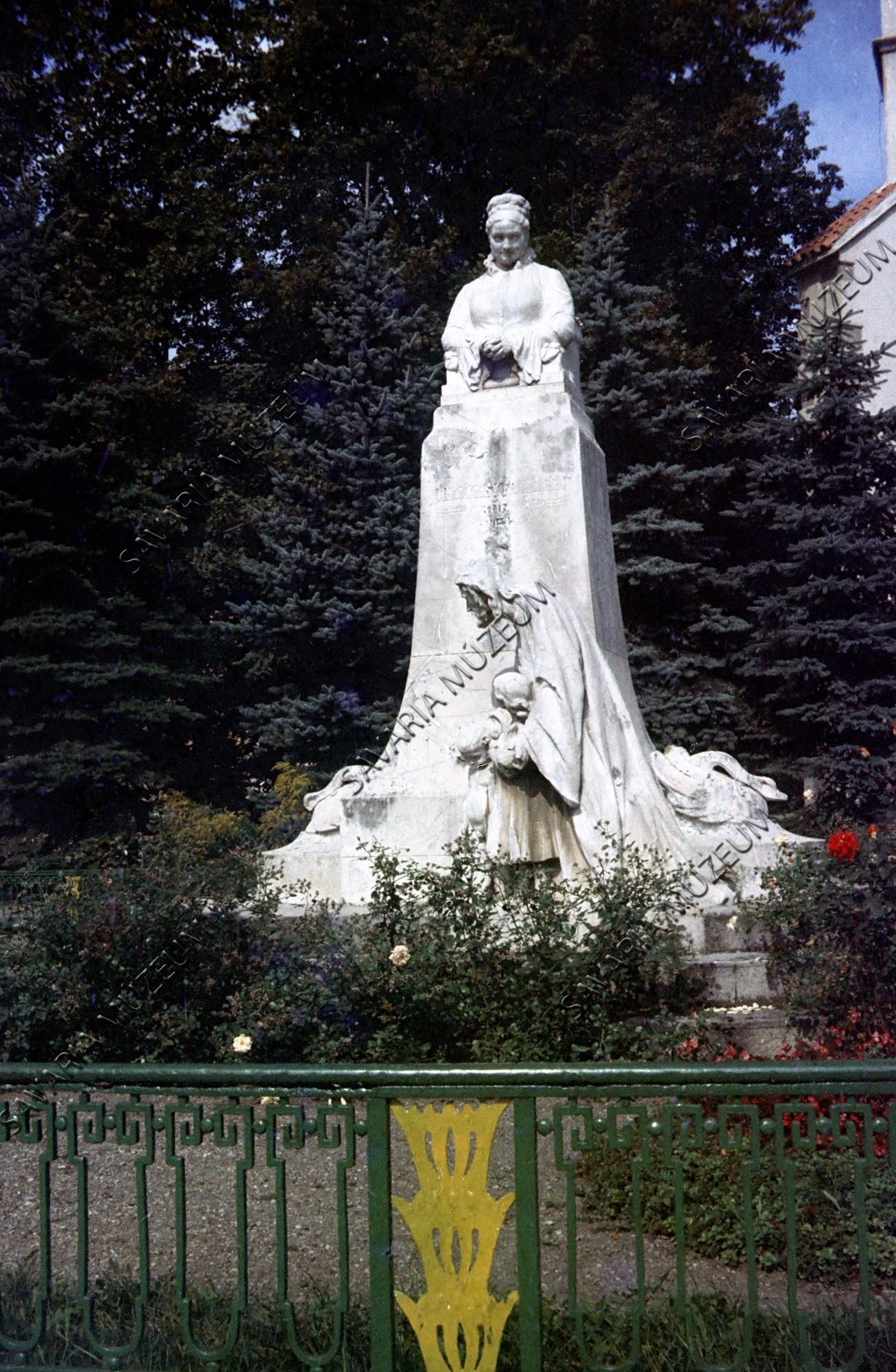 Andrássy Franciska szobra (Savaria Megyei Hatókörű Városi Múzeum, Szombathely CC BY-NC-SA)