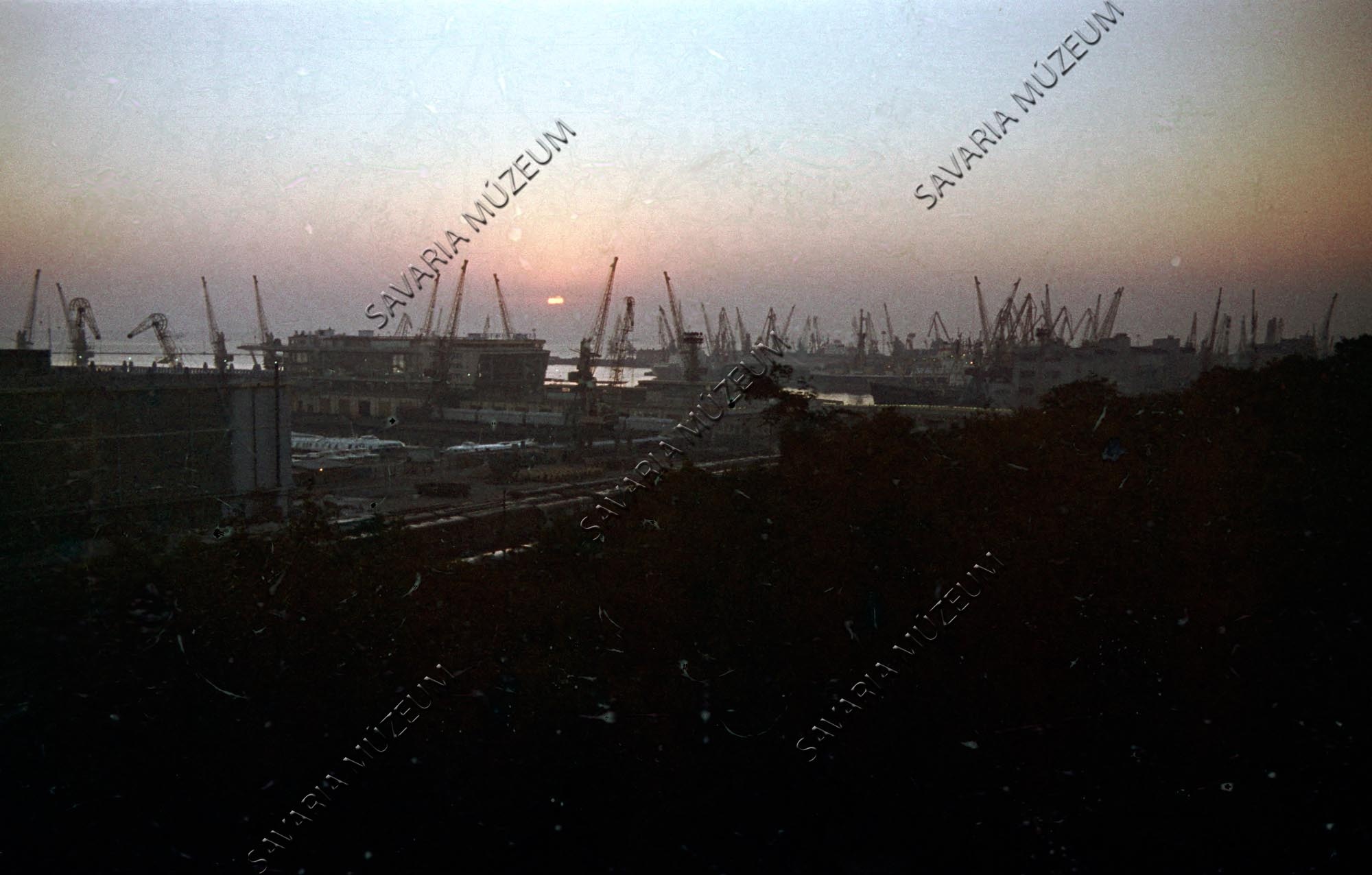 Napkelte (Savaria Megyei Hatókörű Városi Múzeum, Szombathely CC BY-NC-SA)
