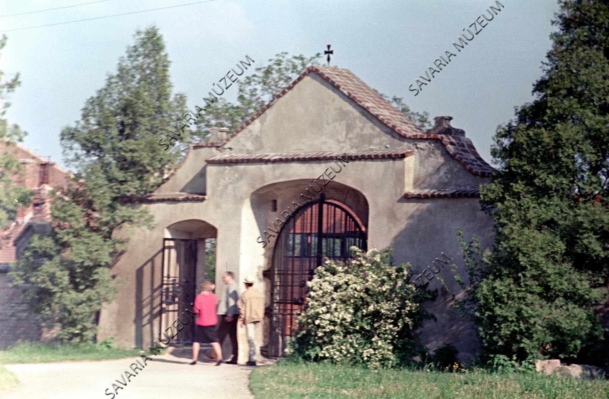 Templomkert kapuja (Savaria Megyei Hatókörű Városi Múzeum, Szombathely CC BY-NC-SA)