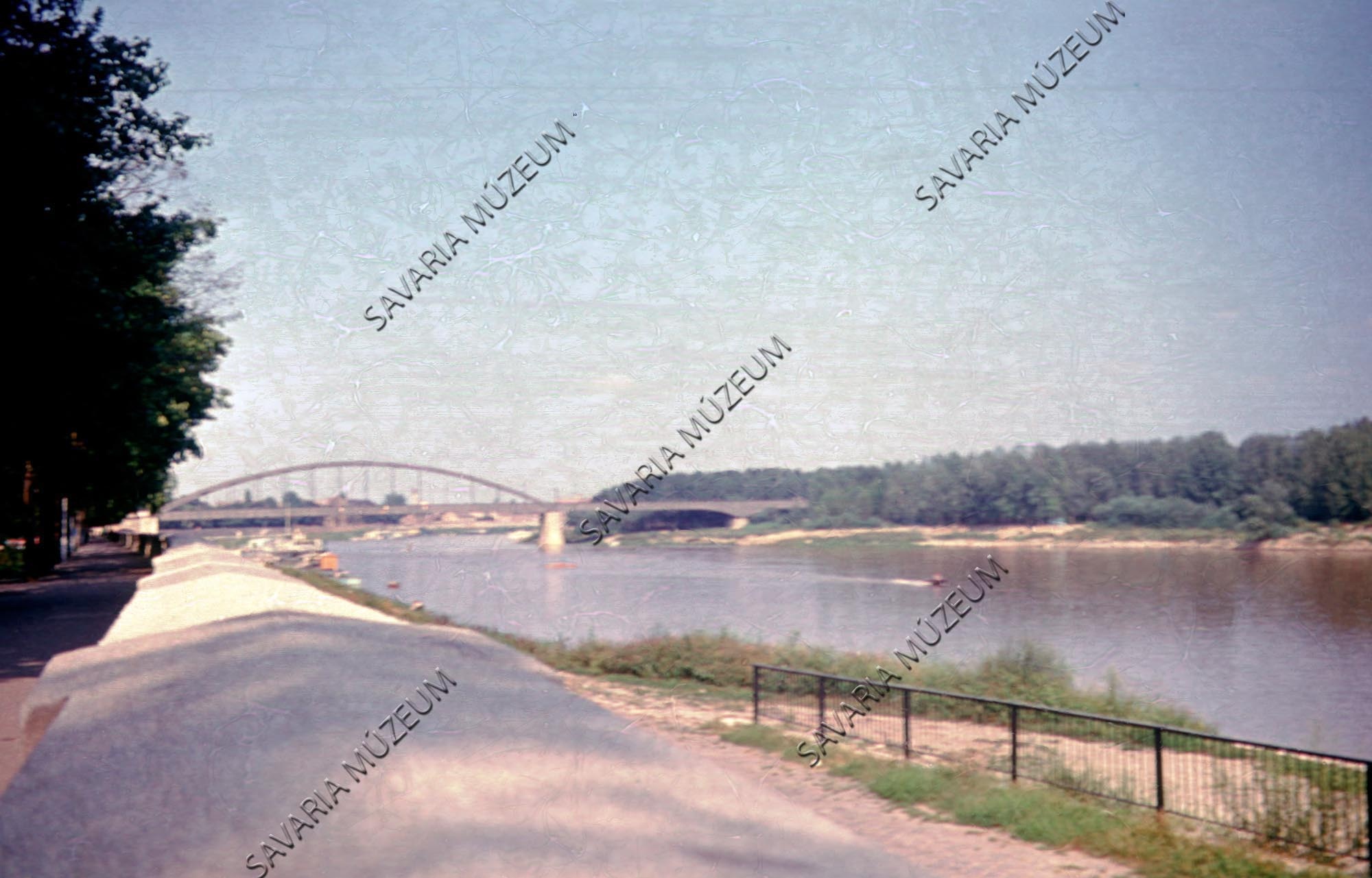Tisza híd (Savaria Megyei Hatókörű Városi Múzeum, Szombathely CC BY-NC-SA)